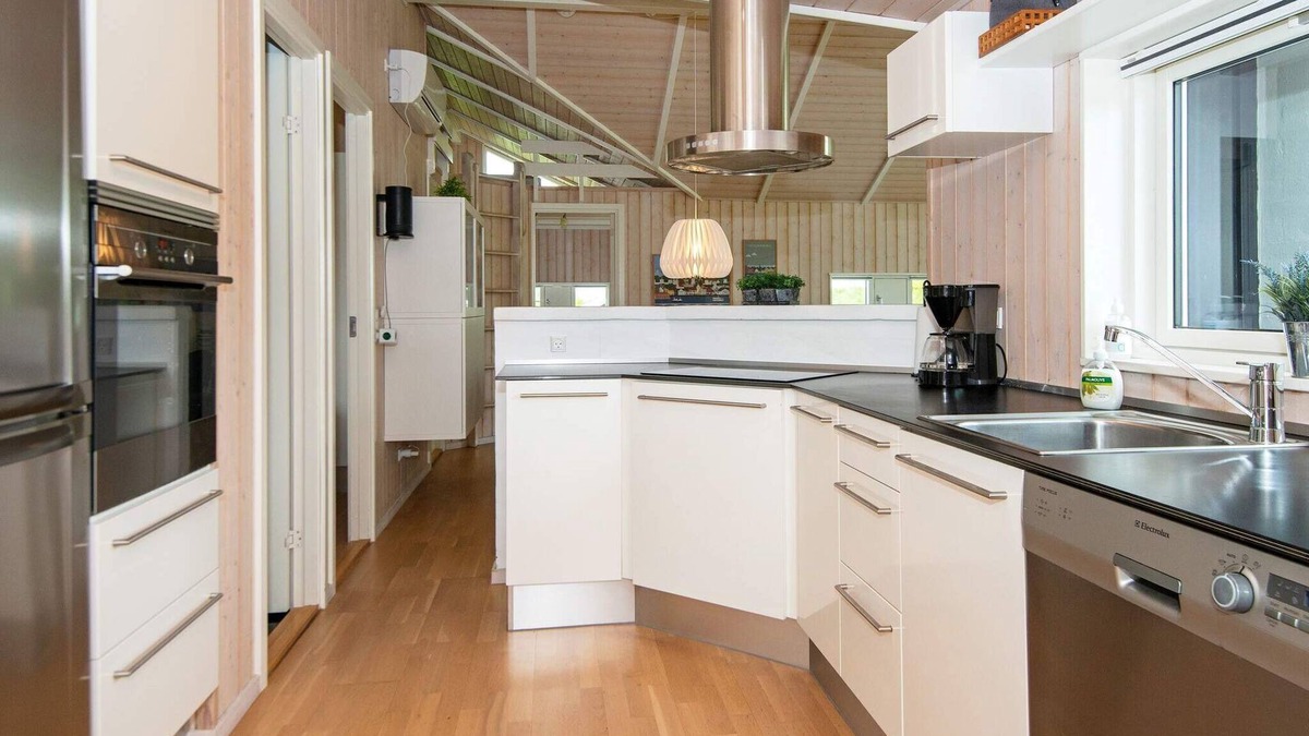 Skovmose House | 6 person holiday home in Sydals