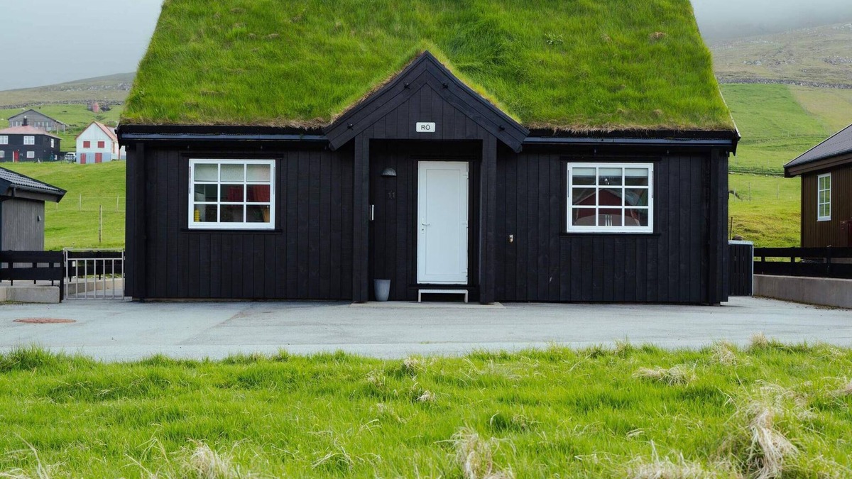 Hoyvik House | 6 person holiday home in HOYVIK