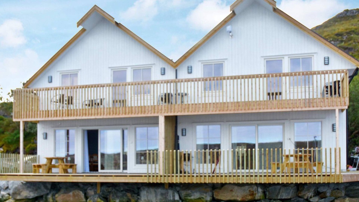 Dyrvik House | 6 person holiday home in Dyrvik