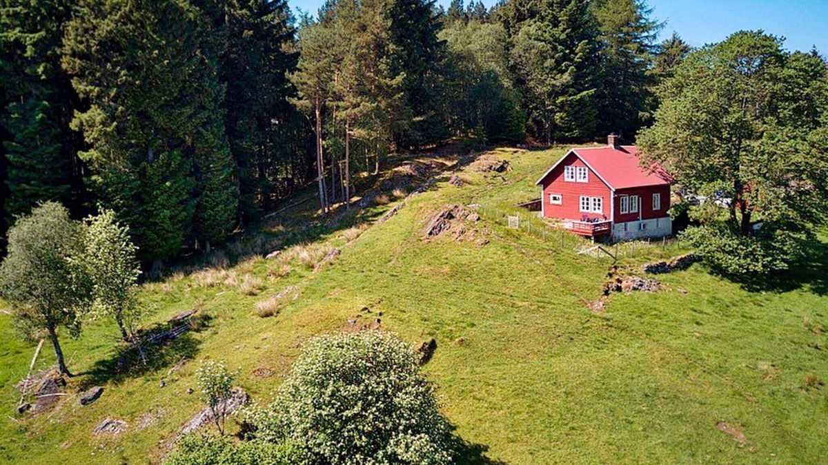 Bremnes House | 6 person holiday home in FINNÅS-By Traum