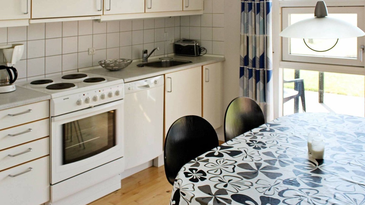Emmerlev House | 6 person holiday home in Højer