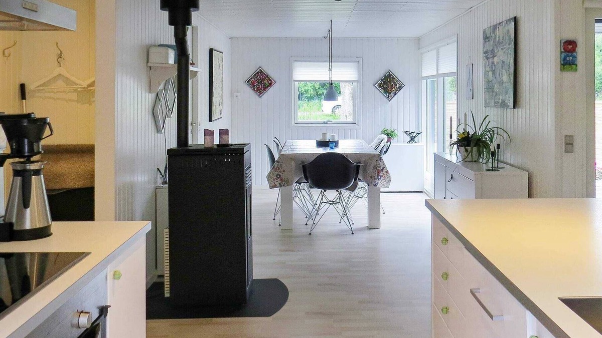 Hou House | 6 person holiday home in Hals