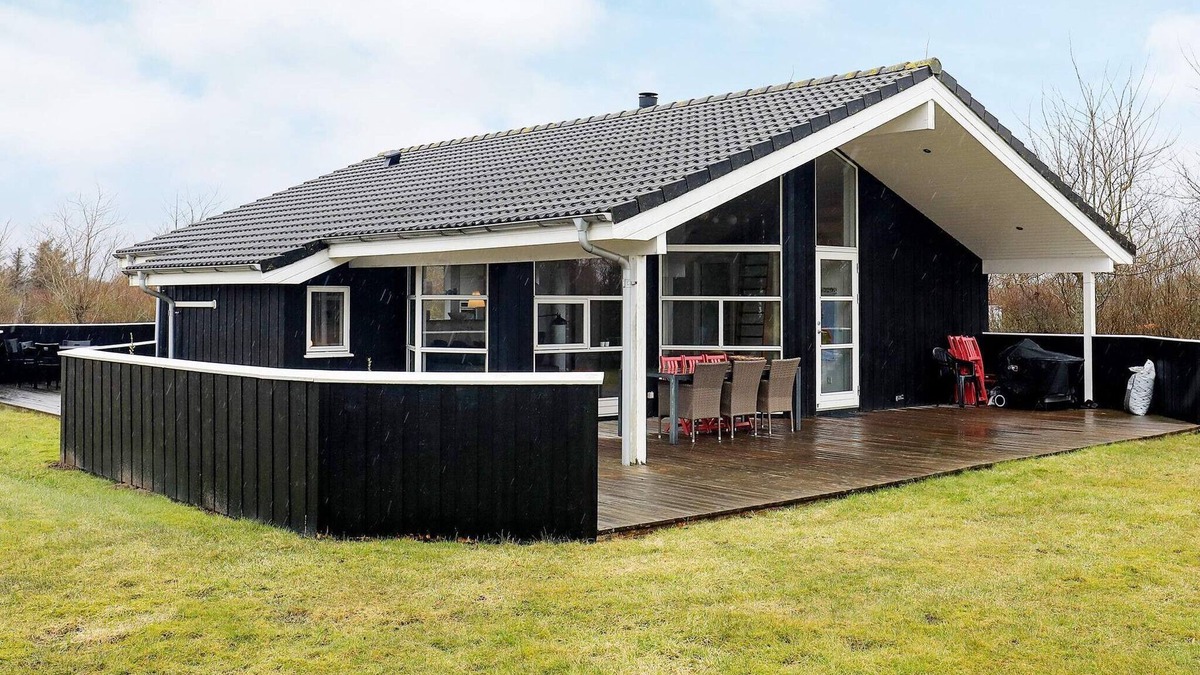Nørre Lyngby House | 6 person holiday home in Løkken-By Traum
