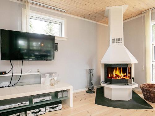 Bøtø By House | 6 person holiday home in Væggerløse-By Traum