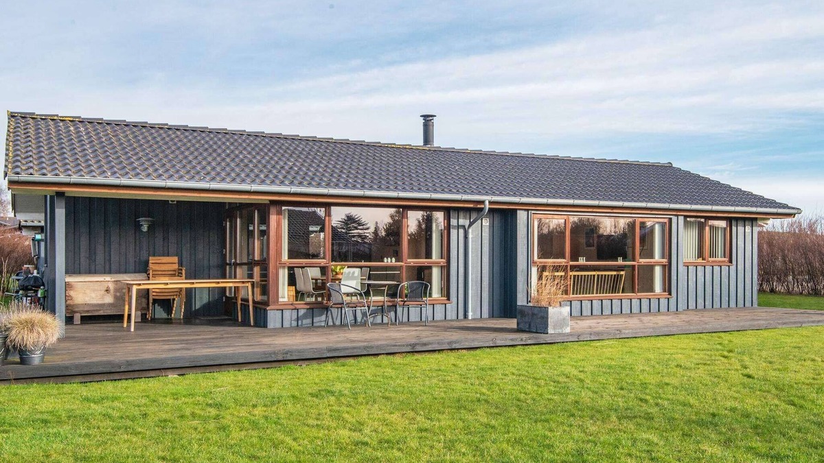 Ronde House | 6 person holiday home in Rønde-By Traum