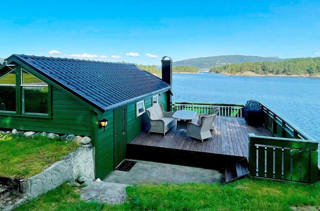 Lindas House | 6 person holiday home in LINDÅS