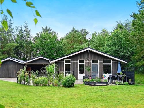 Nordost House | 6 person holiday home in Sæby-By Traum