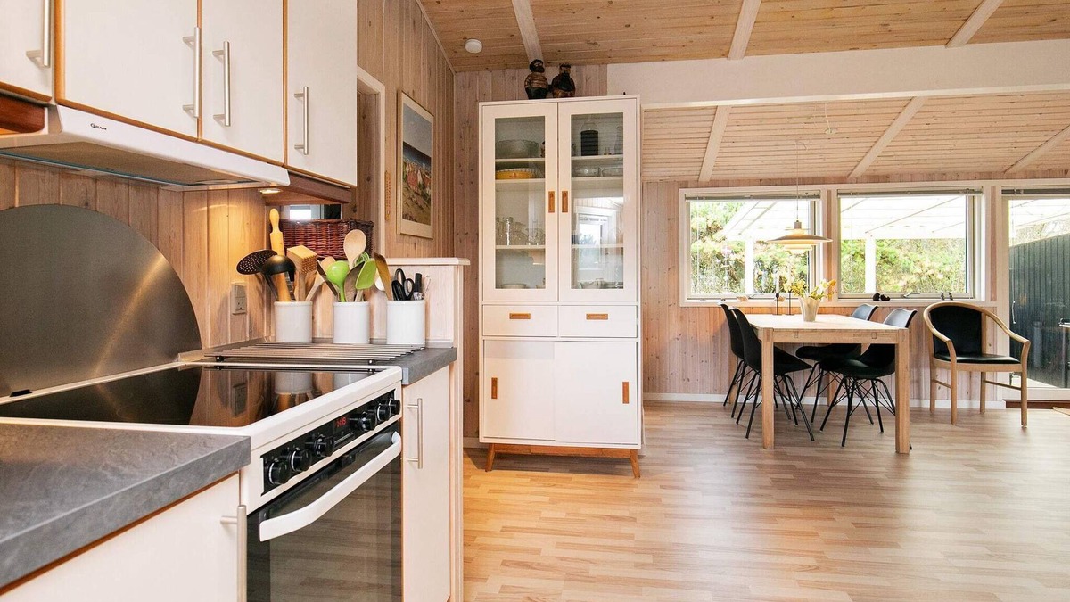 Nordost House | 6 person holiday home in Sæby