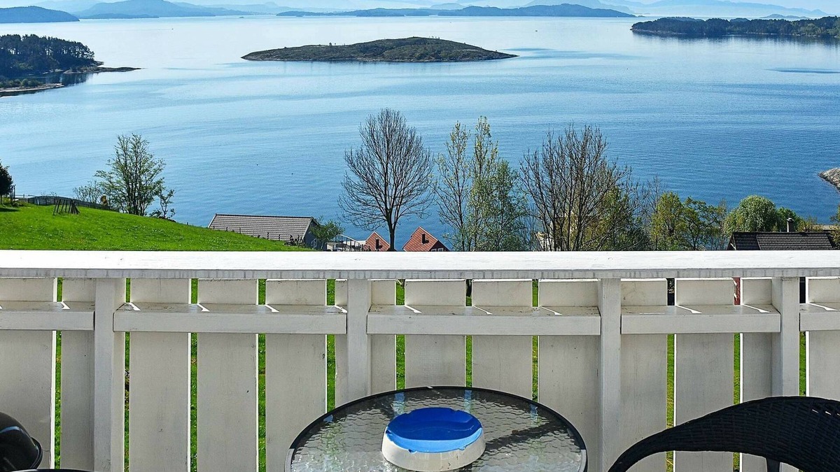 Tysnes Apartment | 6 person holiday home in Onarheim