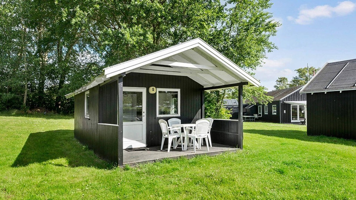 Beder Malling House | 6 person holiday park home in Malling