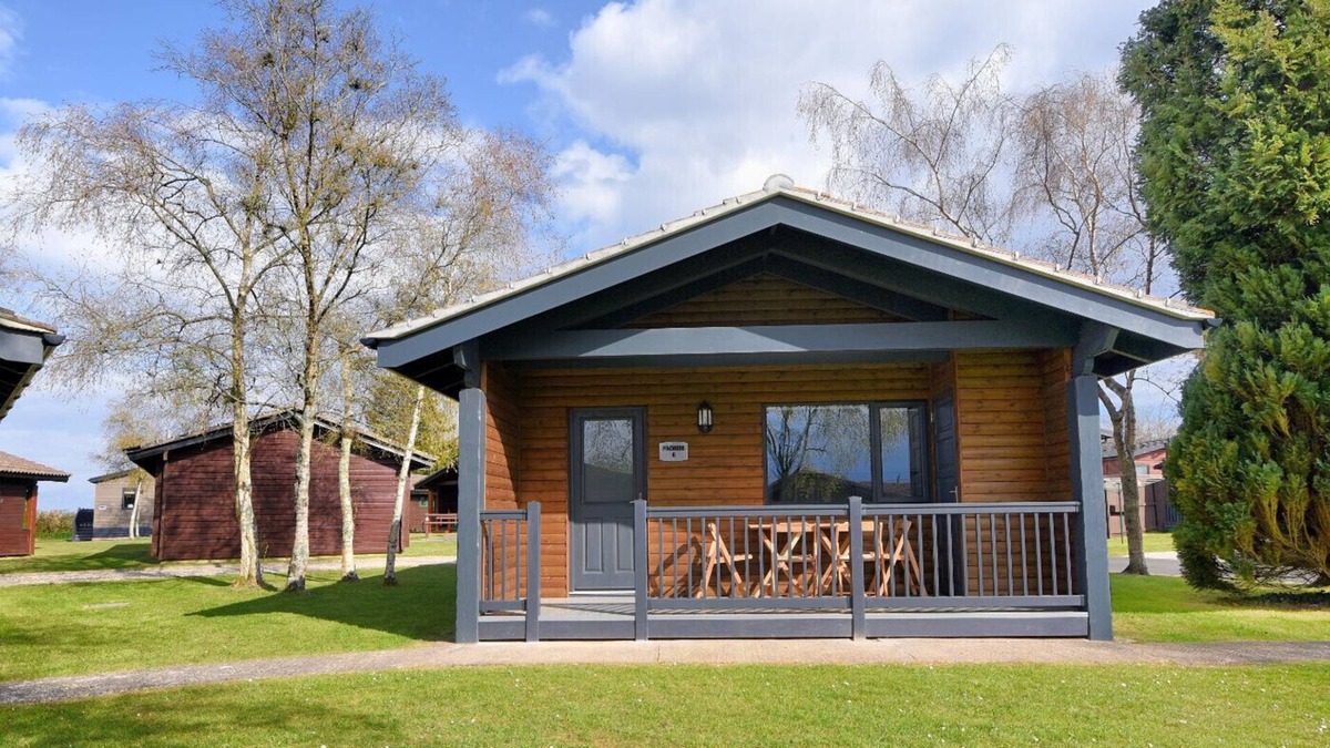 Combpyne House | 6 PINEWOOD RETREAT, family friendly, with pool in Lyme Regis