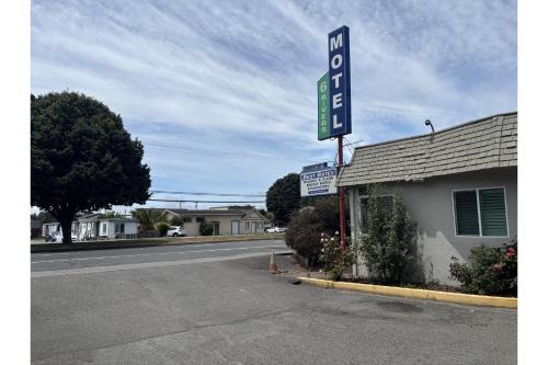 Fortuna Hotel | 6 Rivers Motel