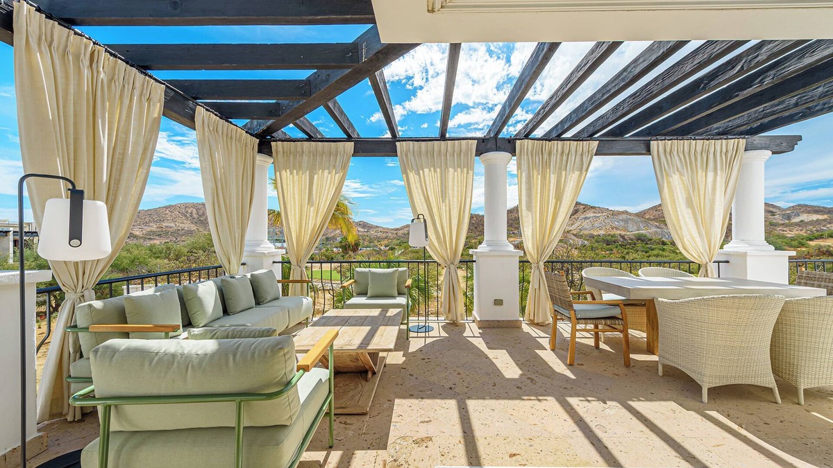 Palmilla Condo | 6 seater Golf Cart, Dunes Club membership , Concierge & Pre-stock.