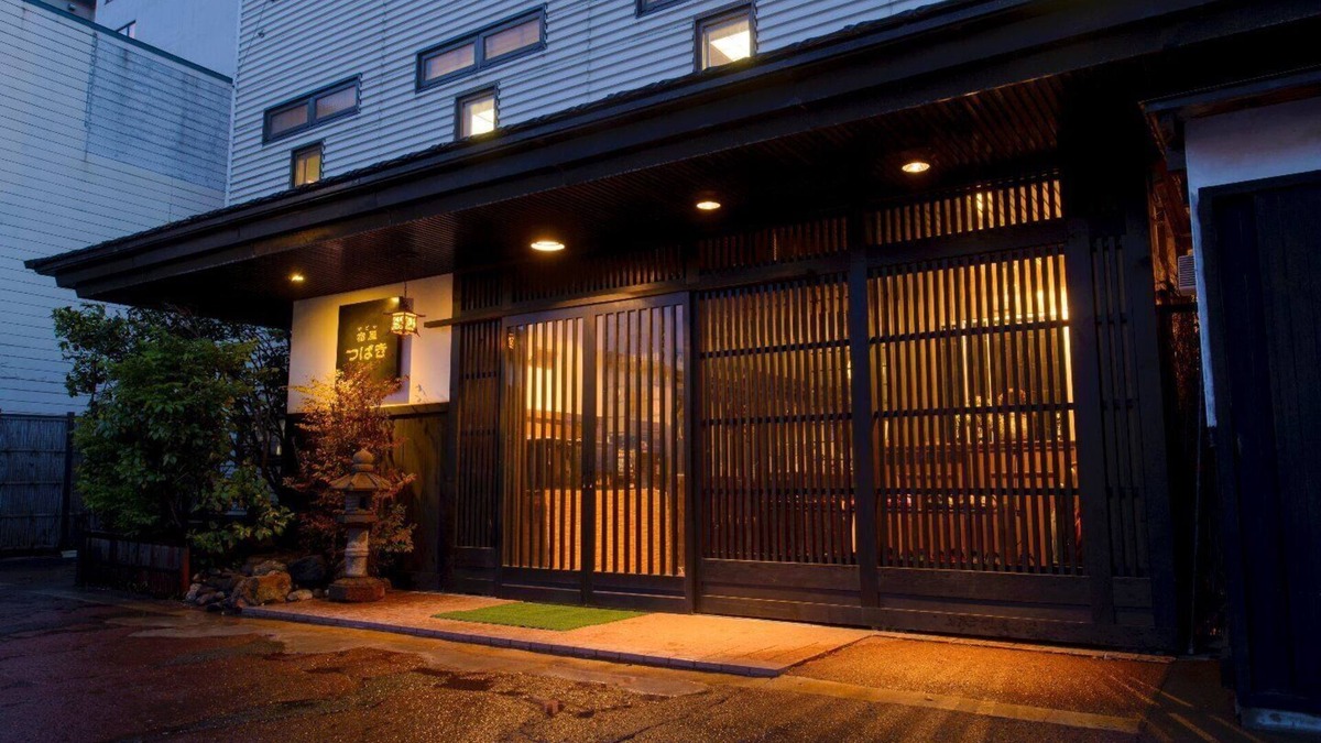 Asamushi Onsen House | 6 tatami JapaneseWestern style room bathed in the / Aomori Aomori