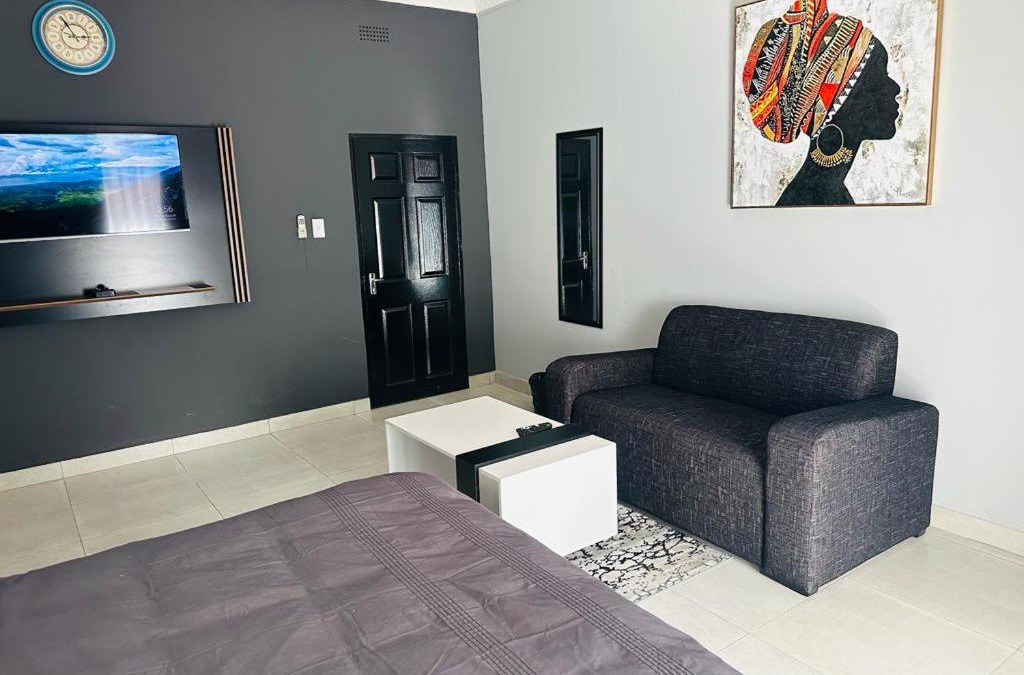 Bezuidenhout Valley House | 6 the Curve Unit 18