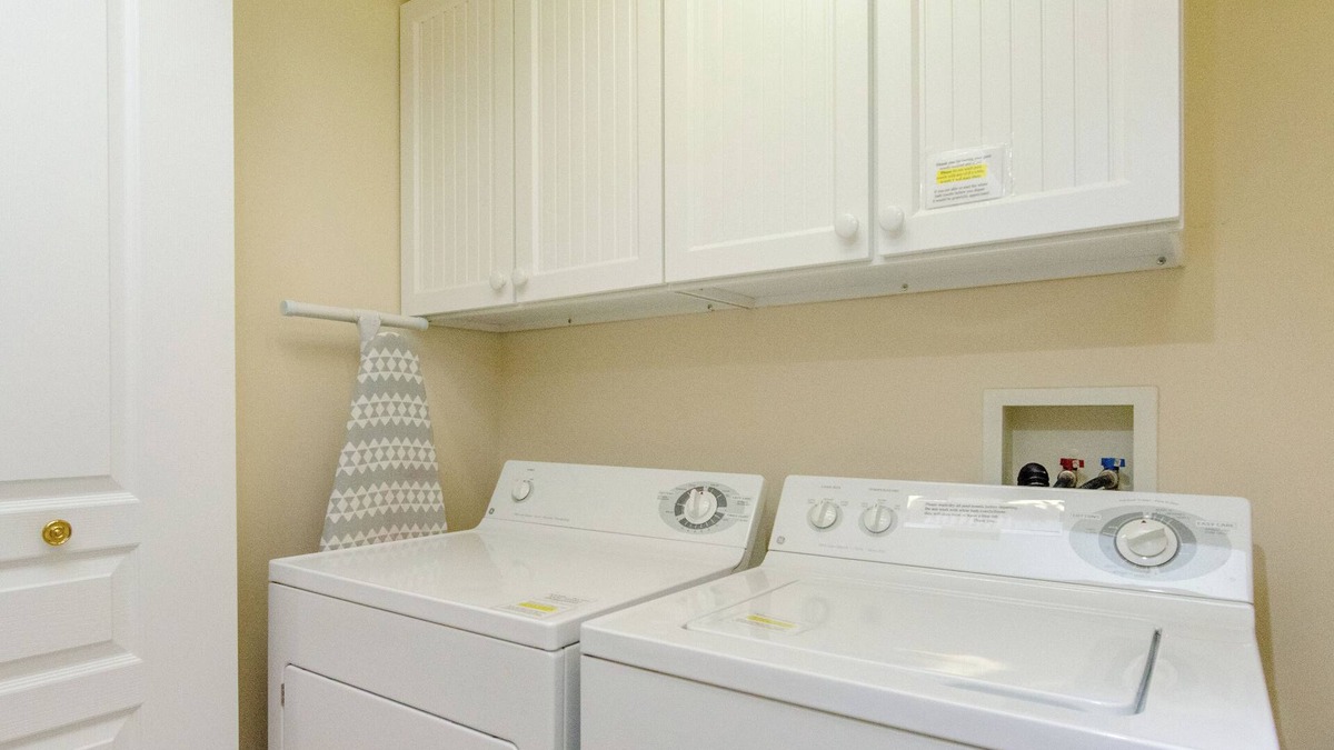 Mackinaw City Condo | 60 Beachy Keen Condo