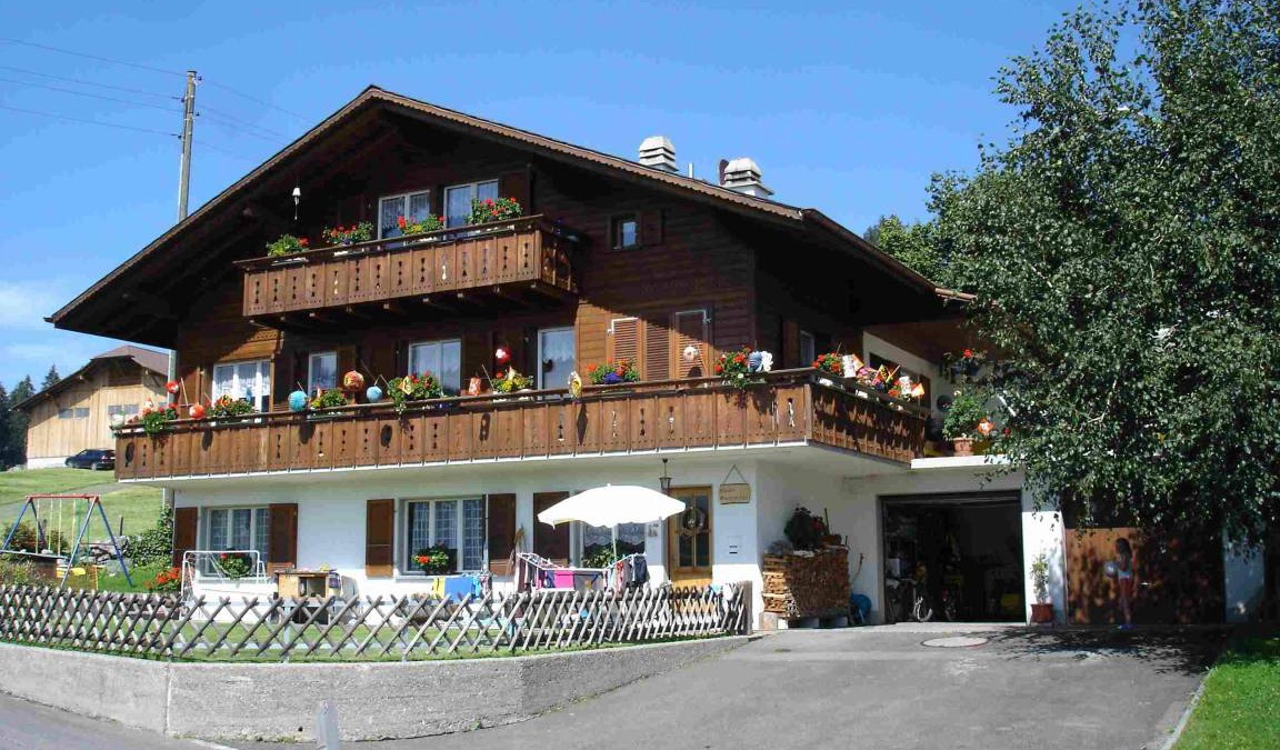 Sigriswil House | 60 m² House ∙ 1 bedroom ∙ 4 guests