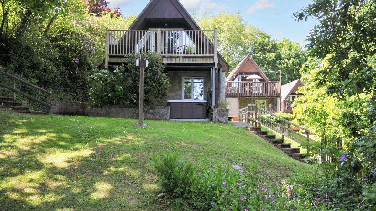 Luckett Cottage | 60 VALLEY LODGE, pet friendly, with pool in Gunnislake