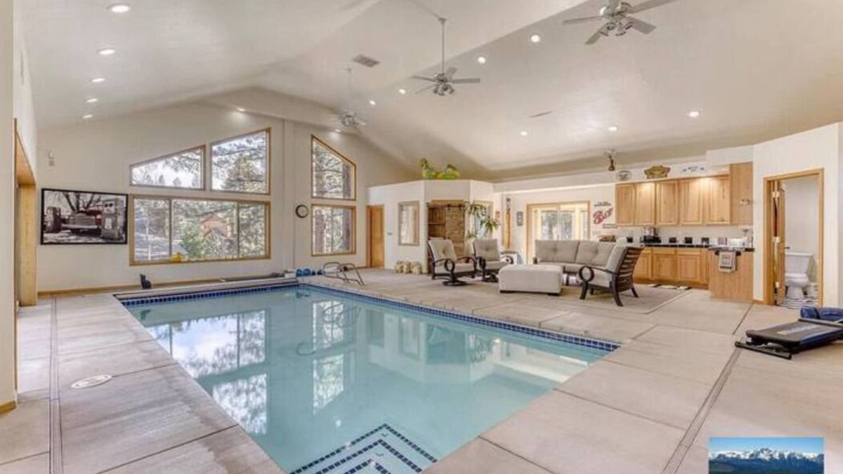 Galena Forest Estates House | 6000sf Pine House with indoor swimming pool