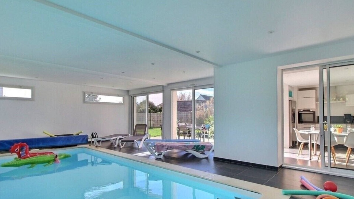 Plouneour-Brignogan-Plages Villa | 600m from the beach: House, 30° indoor pool and outdoor SPA