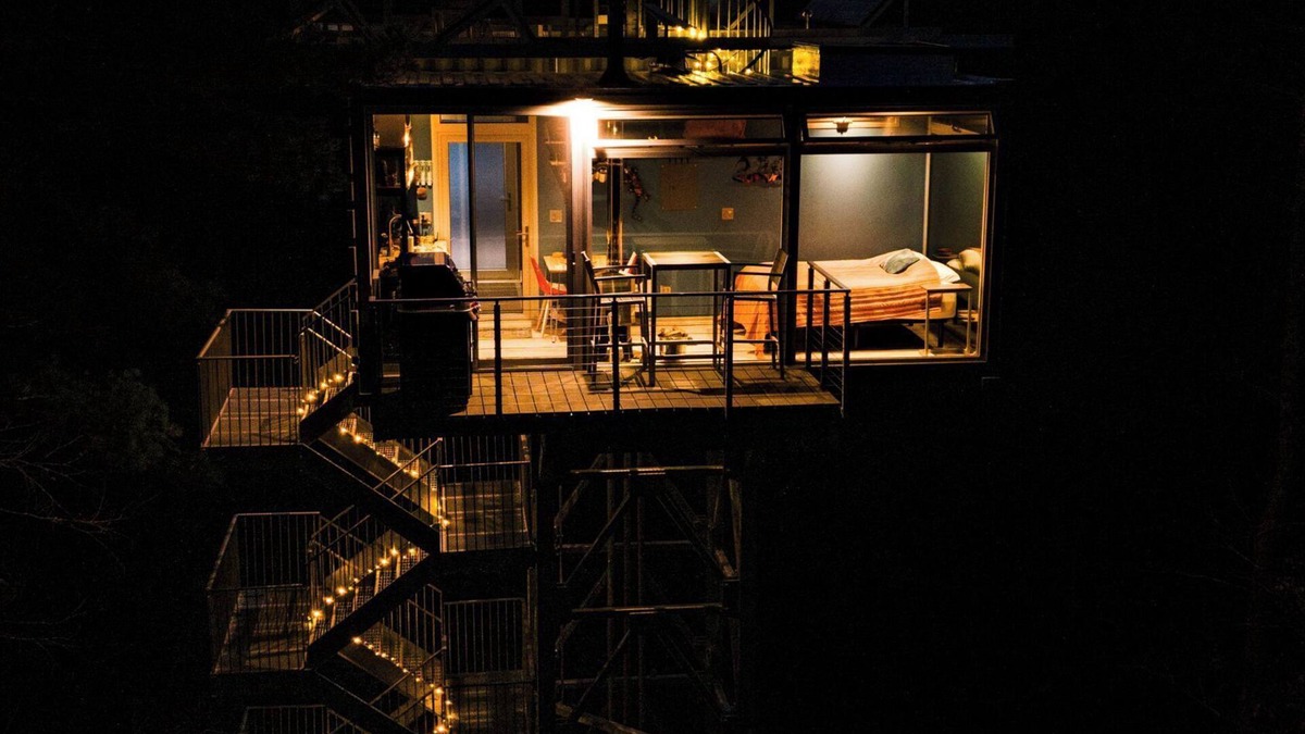 Epworth Apartment | 60ft Tall Lookout Tower! 14 Acres~River~Rooftop