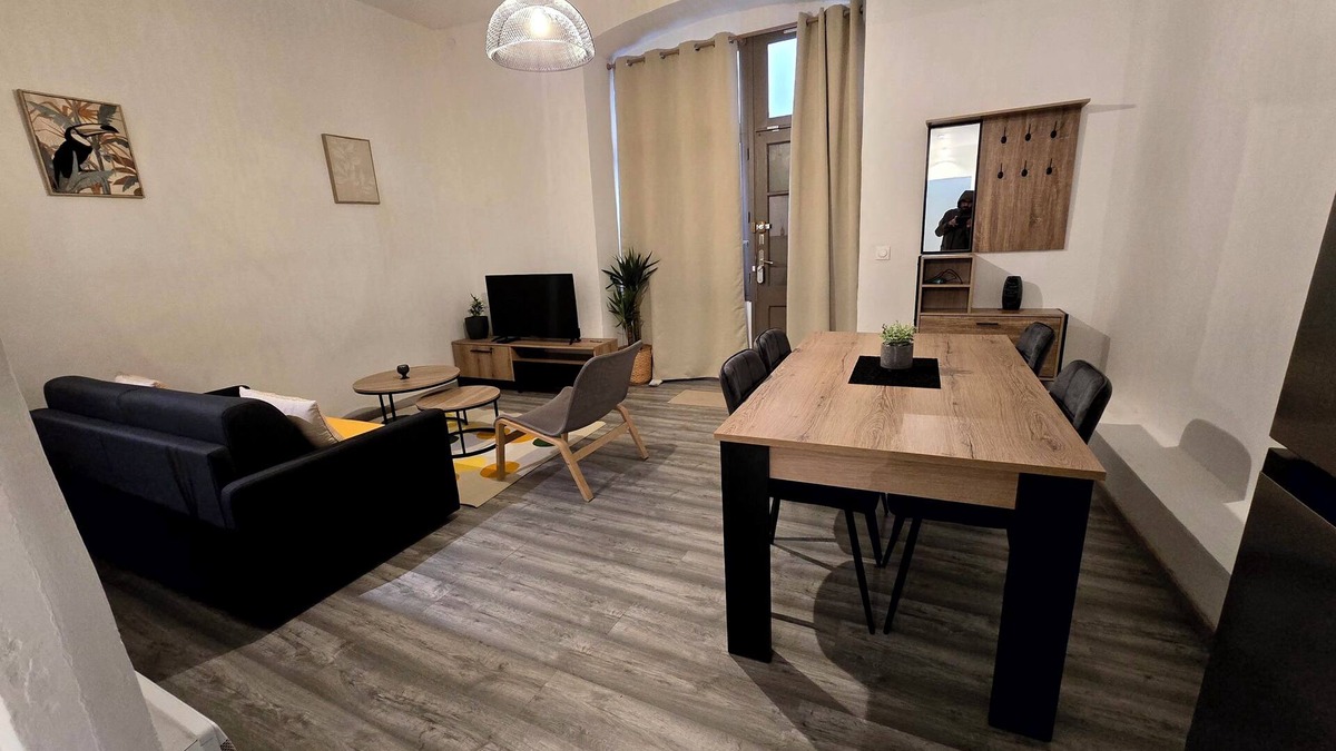 Beaucaire Apartment | 60m² apartment in a historic and authentic environment