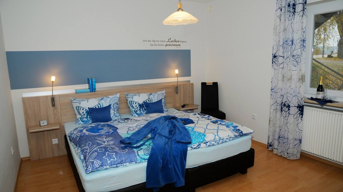Absberg Apartment | 60qm große Ferienwohnung im EG mit Balkon