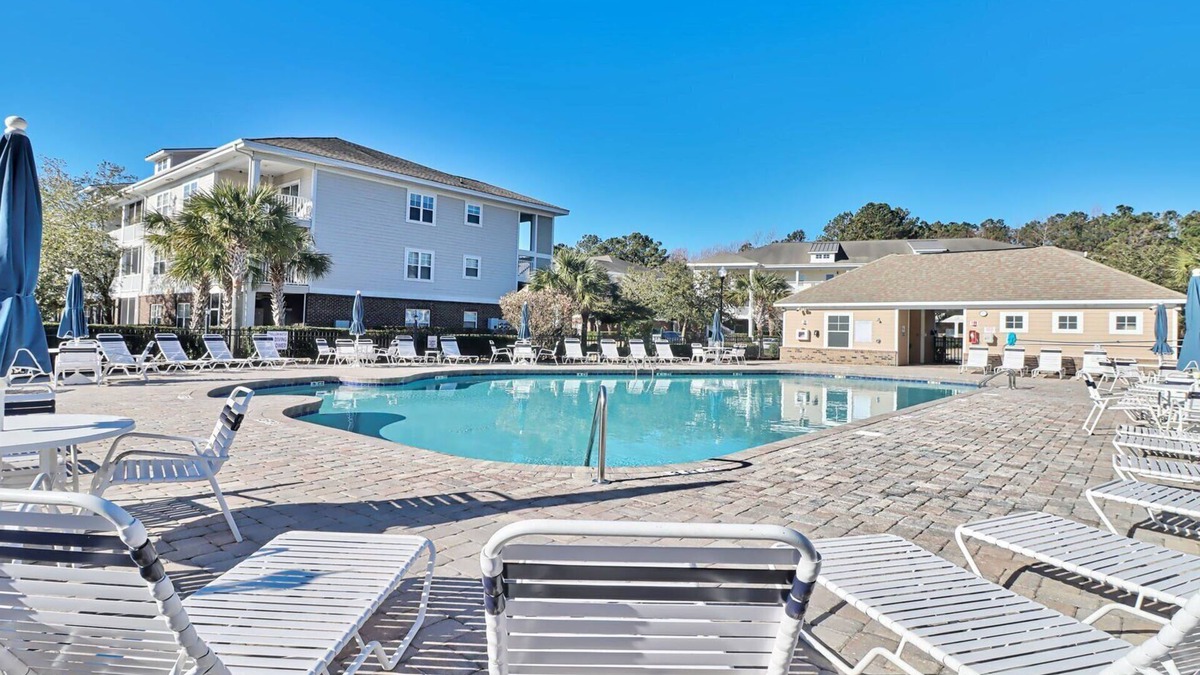 North Myrtle Beach Villa | 612 Willow Bend - Barefoot Resort Rentals