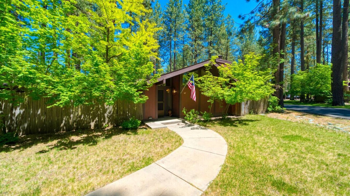 Graeagle Condo | #62 Graeagle Meadows