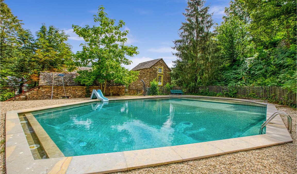 Saint-Affrique Apartment | 62 m² Apartment ∙ 2 bedrooms ∙ 4 guests