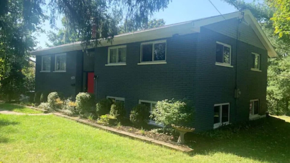 Colerain Township House | 6268 Mullen · Among trees outside the city
