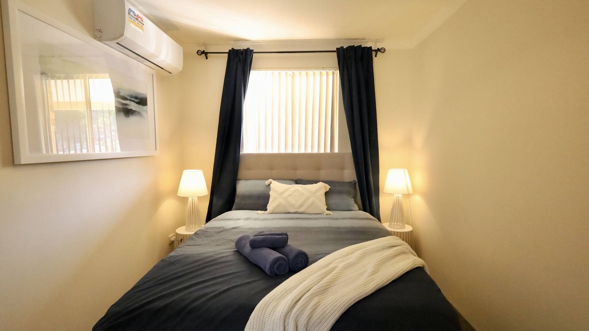 Joondalup Apartment | 63A Joondalup Jewel Sleeps Two -walk to Edith Cowen