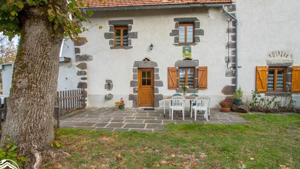 Saint-Ours House | 63g1180 - Saint-ours-les-roches