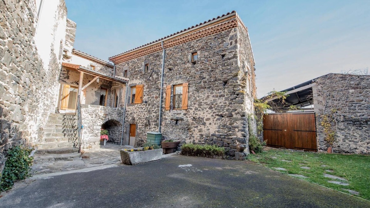 Mareugheol House | 63g63561 - Mareugheol