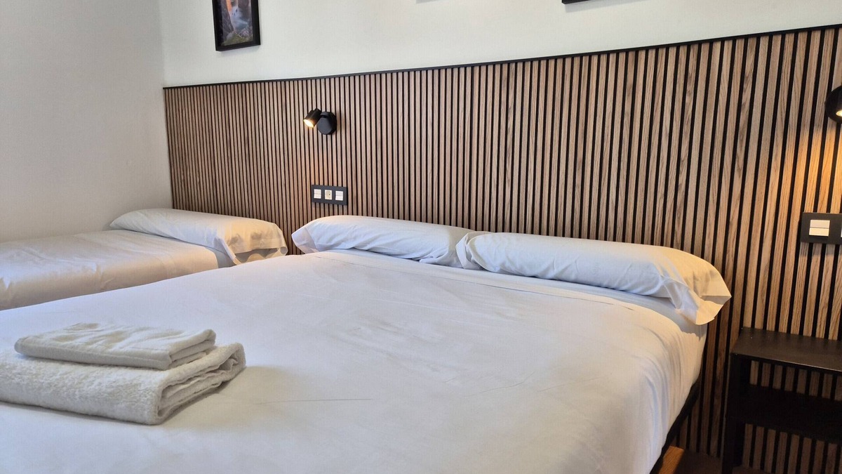 Las Campas y San Claudio Apartment | 648A2 Apartamentos Mareval