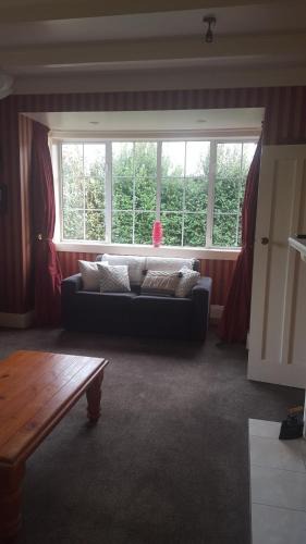 Invercargill Apartment | 64Lewis