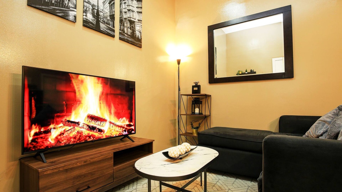 Bel-Air Condo | 64th City Escape: Gramercy Makati w/Pool, Gym, Sauna Access