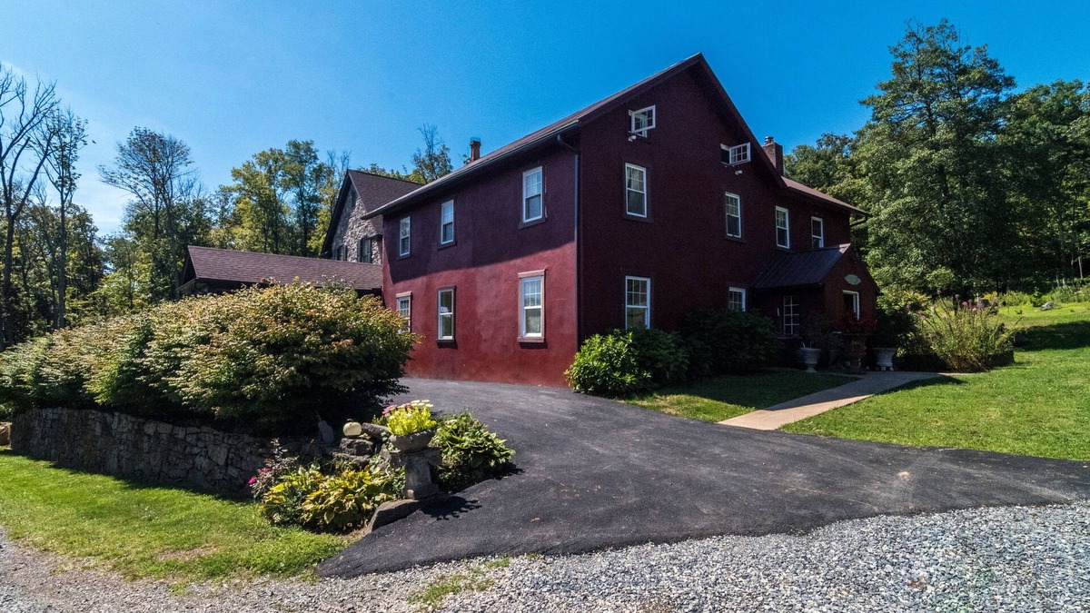 Tylersport House | 65 Acre Private Estate