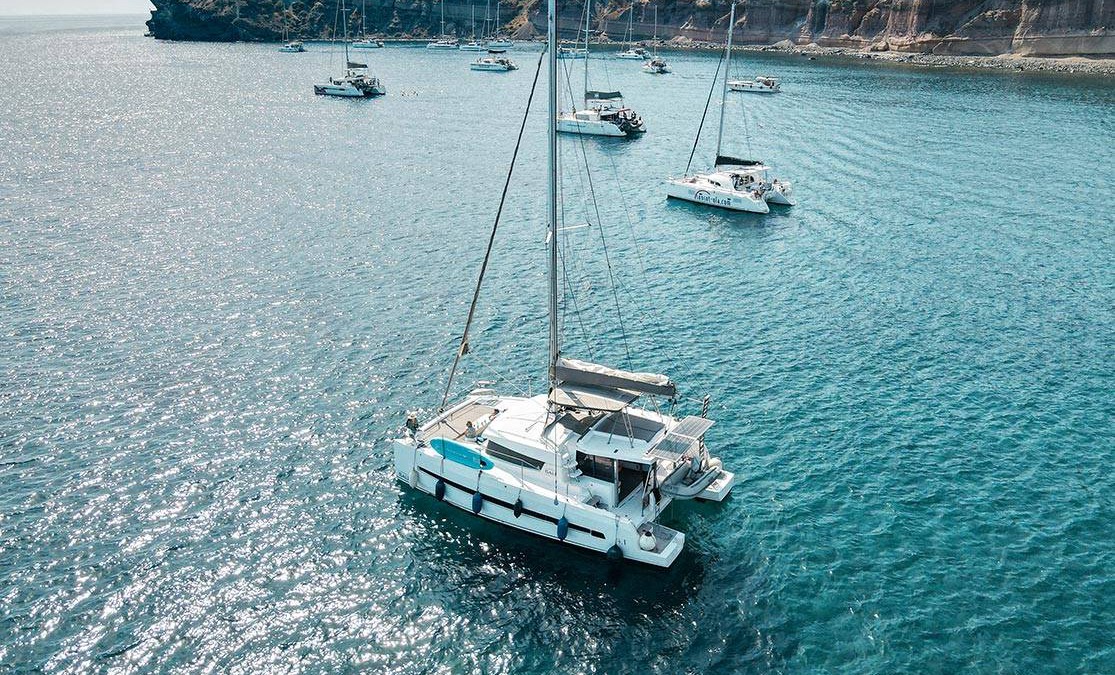 Vlychada Boat Rental | 65 m² Houseboat ∙ 4 bedrooms ∙ 8 guests