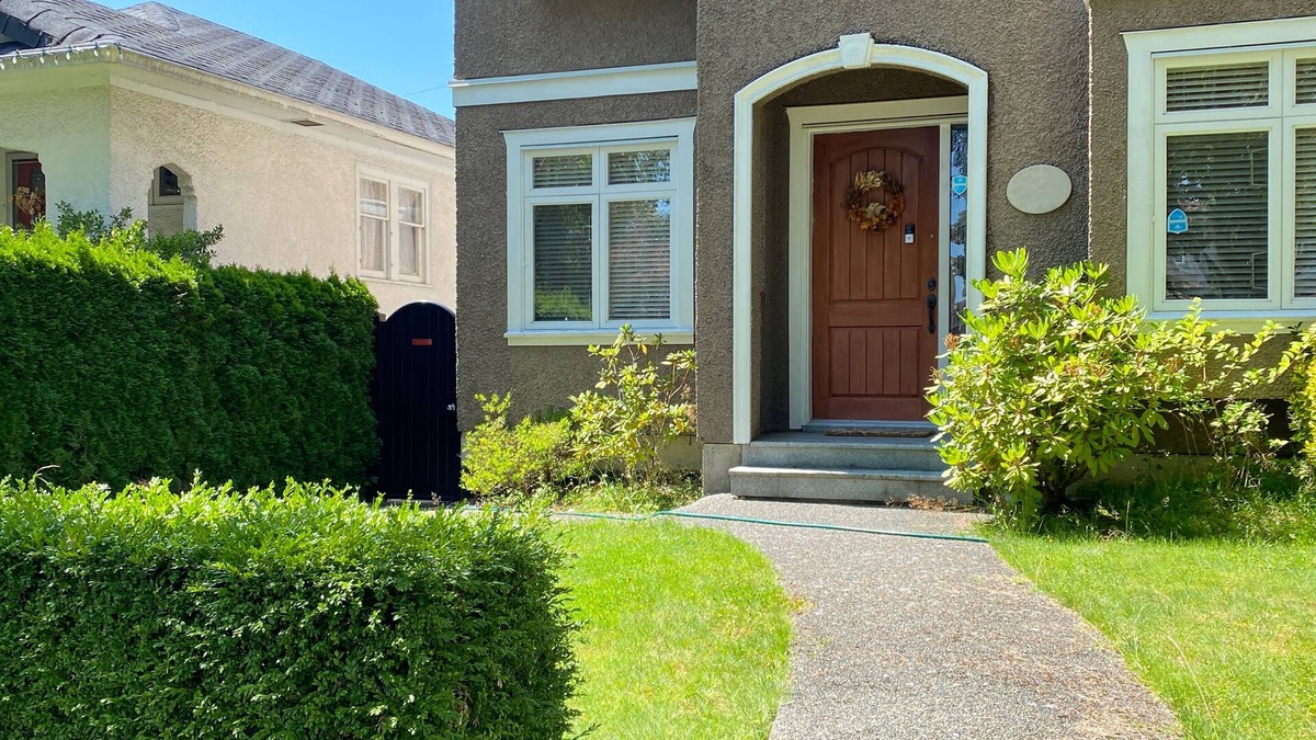 Marpole Villa | 650-Sf private entrance cozy near airport-Marine Gateway, Langara, UBC downtown