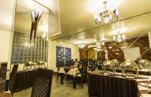 Civil Lines Hotel | 66 Residencey