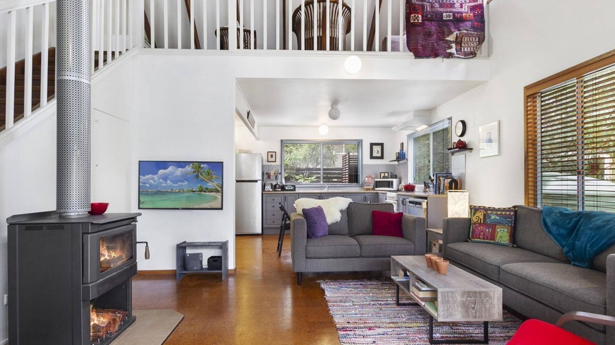 Mossy Point House | 67A Annetts Parade, Mossy Point