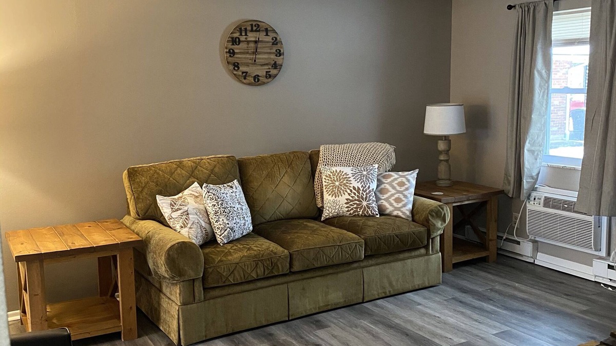 Spring Valley Apartment | #68 Cozy Hometown