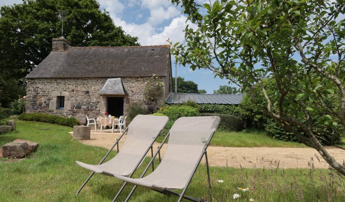 Plouguenast House | 68 m² Gîte ∙ 1 bedroom ∙ 3 guests