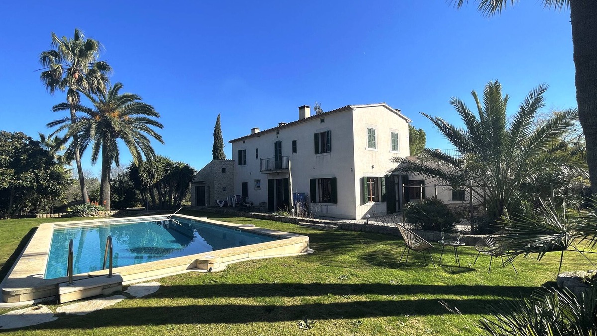 Consell Villa | 6bedroom+6bathroom, Alaró, Train, AC, Wifi, Big Pool, BBQ, Sierra Tramuntana