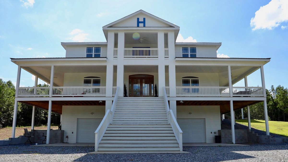 Ether House | 6BR/7BA Estate Sleeps 18 Available for US Open 2024