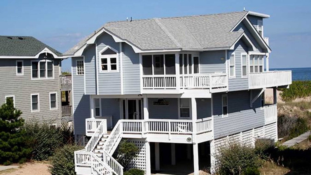 Ocean Sands House | 6BR Oceanfront | Pool | Hot Tub | Balcony