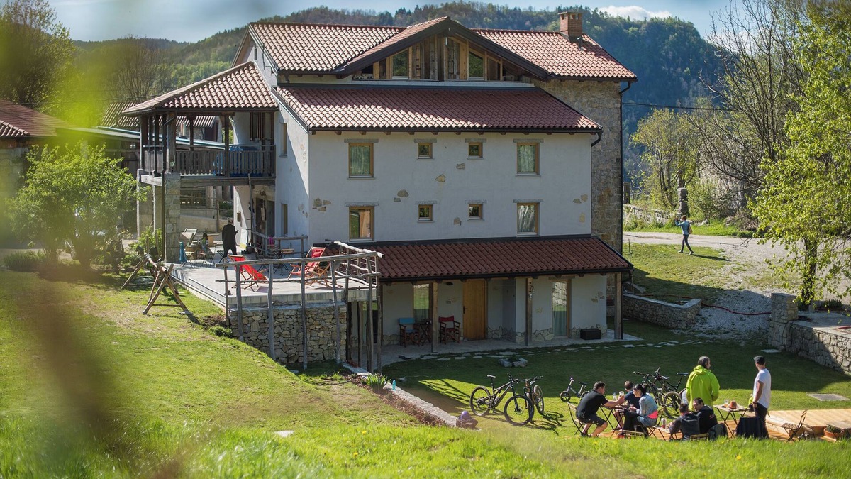 Robidisce Bed & Breakfast | 7-bedroom bed & breakfast in charming Robidišče