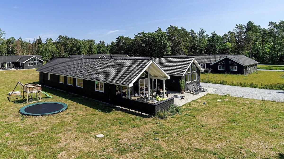 Frederiksvaerk House | 7 bedroom lovely home in Frederiksværk