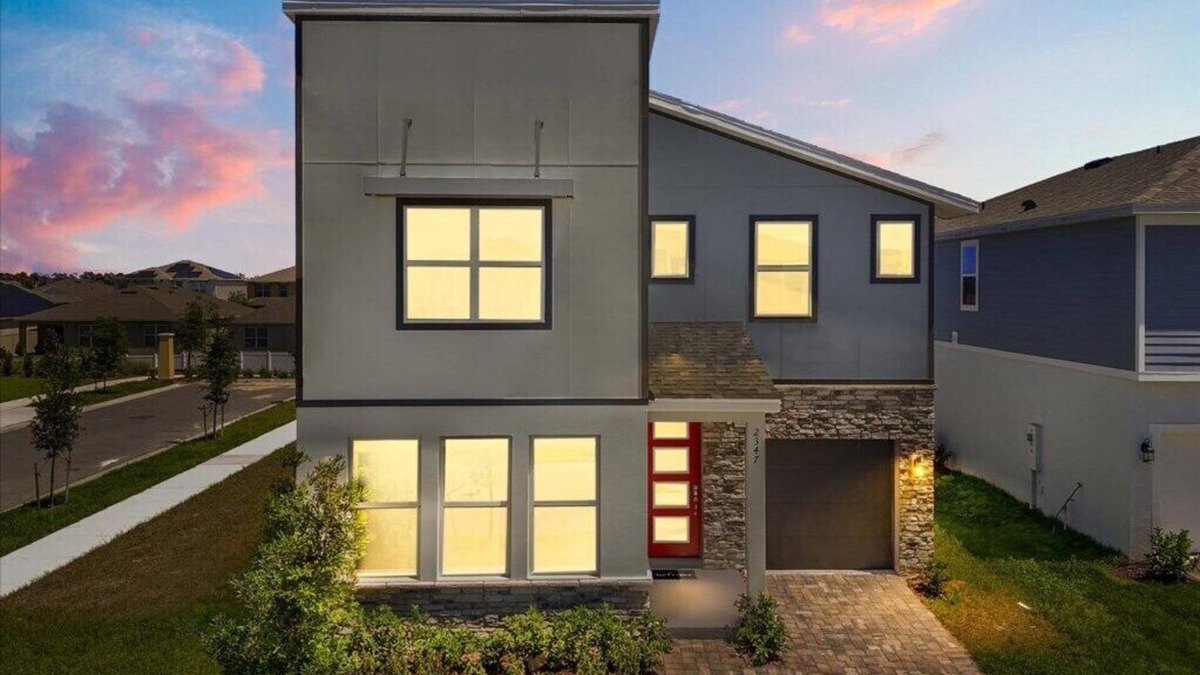 Florida Central Atlantic Coast House | 7 Bedrooms/4.5 Bathrooms/Solara (2347CS)